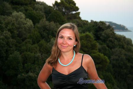 101323 - Elmira Idade: 29 - Russia