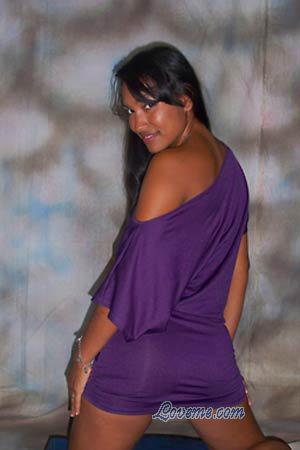 106515 - Kimberly Idade: 24 - Colômbia