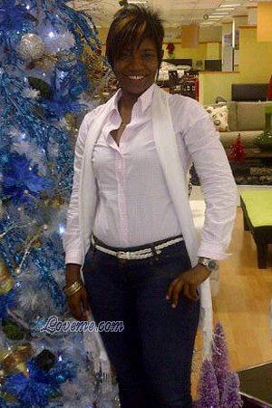 145054 - Glennys Idade: 38 - Dominican Republic