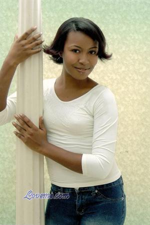 146319 - Yisel Idade: 42 - Dominican Republic