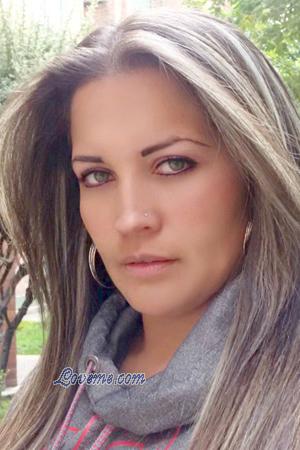 152050 - Claudia Idade: 42 - Colômbia