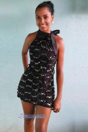 156940 - Laritza Idade: 32 - Cuba