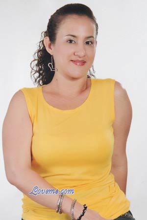 157160 - Maryory Idade: 48 - Colômbia