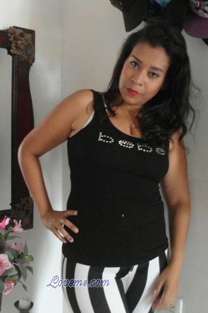 162810 - Farrah Idade: 42 - Colômbia