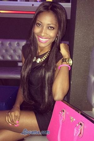 162956 - Lucy Idade: 35 - Dominican Republic