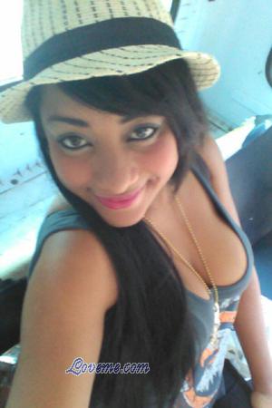 168124 - Angily Idade: 35 - Colômbia
