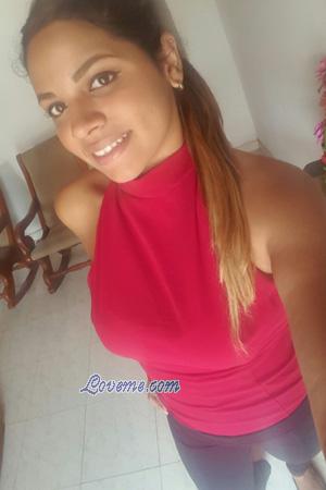 169001 - Gheraldine Idade: 30 - Colômbia