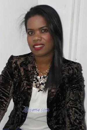 172014 - Yulith Idade: 37 - Colômbia