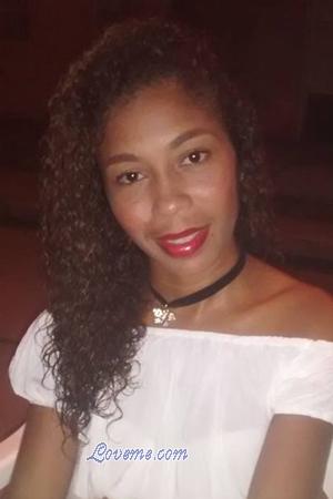 172108 - Everleidys Idade: 37 - Colômbia