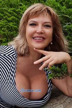 174112 - Viktoriya Idade: 56 - Rússia