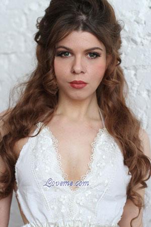 178520 - Ludmila Idade: 36 - Rússia