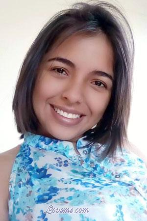 181818 - Camila Idade: 30 - Colômbia