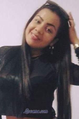 181825 - Oreimy Idade: 29 - Colômbia