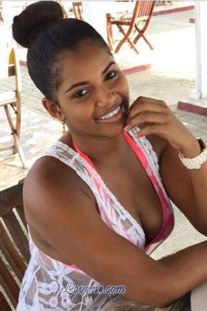 182220 - Yanelis Idade: 30 - Colômbia