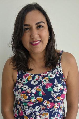 182973 - Brenda Idade: 49 - Colômbia