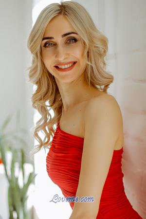 192011 - Alena Idade: 39 - Ucrânia