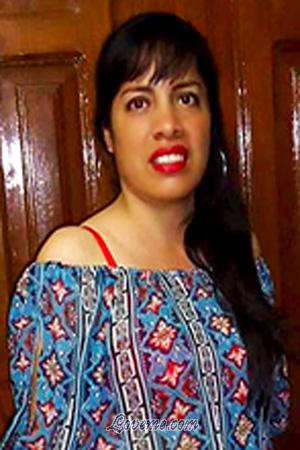 196171 - Lucia Idade: 48 - Peru