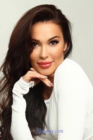 201500 - Lilia Idade: 37 - Rússia