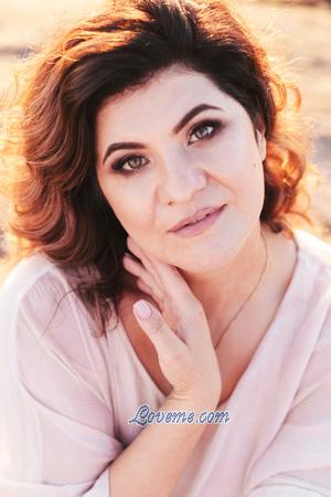 204894 - Oksana Idade: 47 - Ucrânia
