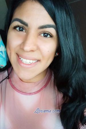 206347 - Melany Idade: 36 - Costa Rica