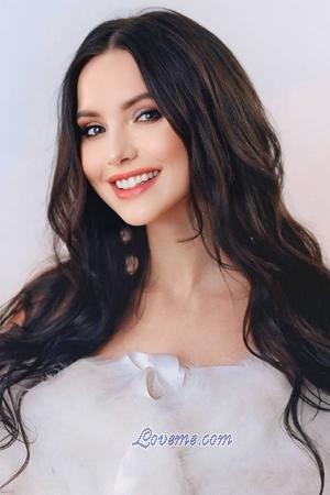 207078 - Liliya Idade: 36 - Ucrânia