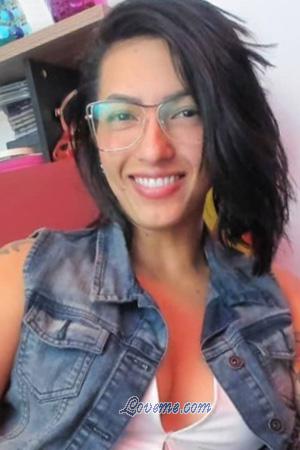 207170 - Claudia Idade: 36 - Colômbia