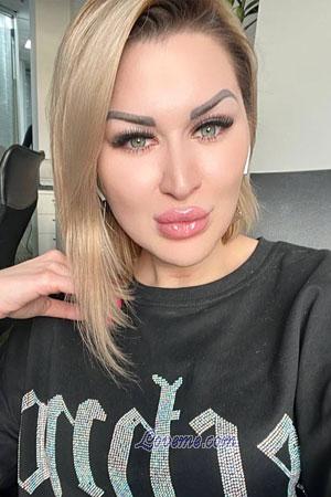 209123 - Irina Idade: 36 - Ucrânia