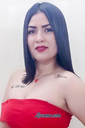209329 - Lucero Idade: 33 - Colômbia