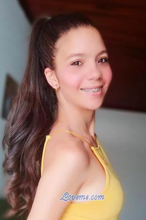 209762 - Joselyn Idade: 31 - Costa Rica