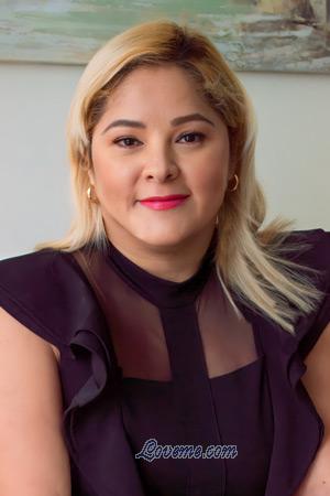 210538 - Alicia Idade: 41 - Peru