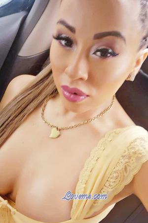 211852 - Karen Idade: 38 - Costa Rica