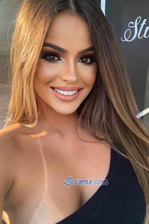 212214 - Stephanie Idade: 28 - Brazil