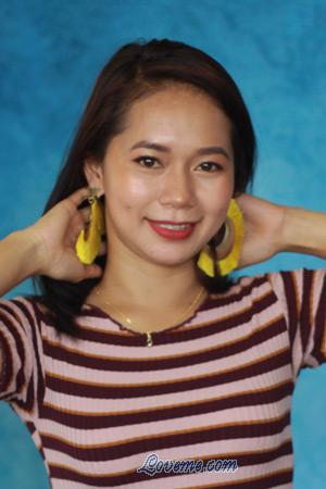 212410 - Charlyn Idade: 29 - As Filipinas
