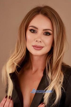 214983 - Yulia Idade: 38 - Ucrânia