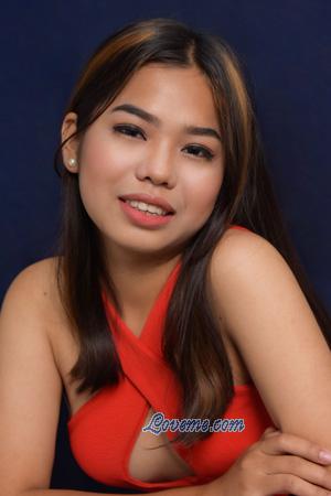 215044 - Quesha Mae Idade: 19 - As Filipinas
