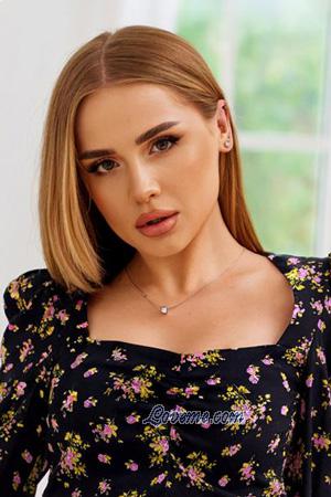 215066 - Yaroslava Idade: 25 - Ucrânia