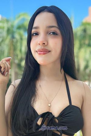 215116 - Daniela Idade: 28 - Colômbia
