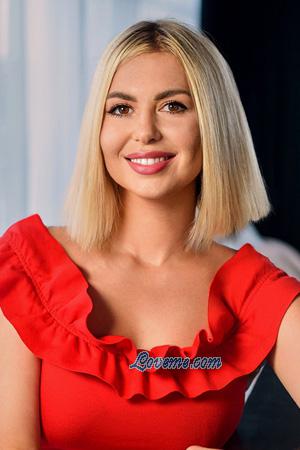 215650 - Nadiia Idade: 40 - Ucrânia
