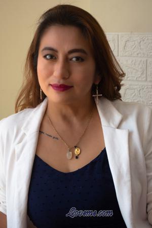 216028 - Sandra Idade: 51 - Peru