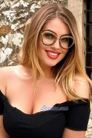 216090 - Lucia Idade: 37 - Moldávia