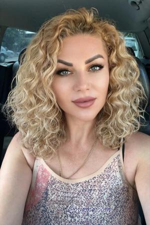 216332 - Olga Idade: 44 - Moldávia