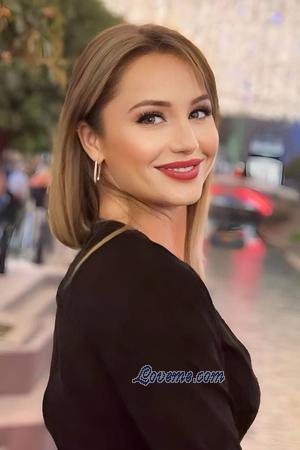 217415 - Yuliia Idade: 39 - Ucrânia