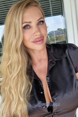 222549 - Gabriela Idade: 53 - Hungria