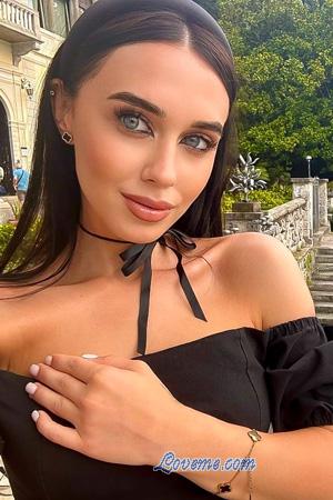 222695 - Adelina Idade: 22 - Moldávia