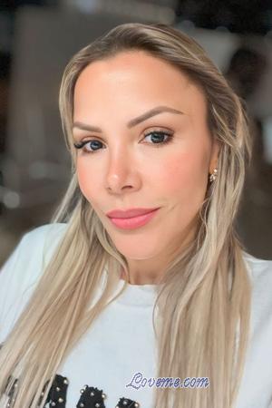 222779 - Cindy Idade: 43 - Espanha