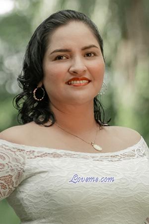 222796 - Lissette Idade: 39 - Peru