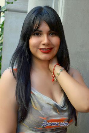 222870 - Simone Idade: 31 - Peru