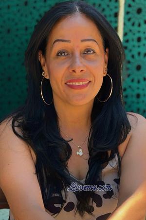 222897 - Luisa Idade: 49 - Colômbia