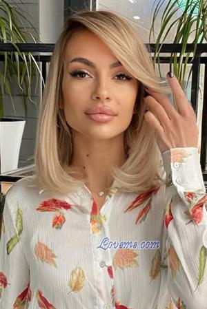 223457 - Yulia Idade: 36 - Moldávia