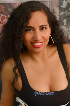 224282 - Barbara Idade: 36 - Peru